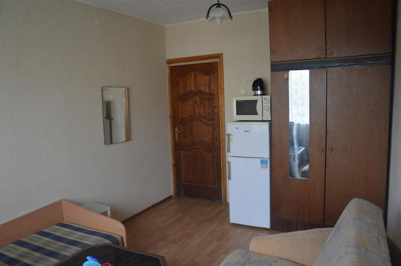 Chernobyl Type Rooms In A Block Flat House Šiauliai Eksteriør billede